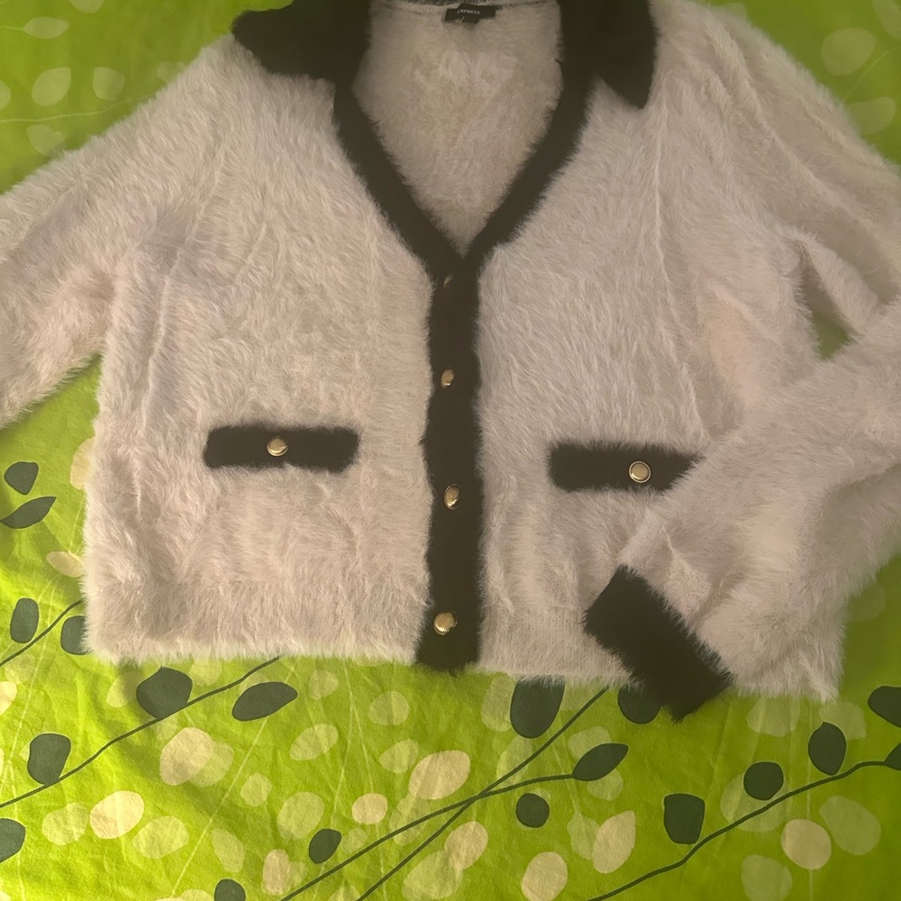 Express woman off white top!!